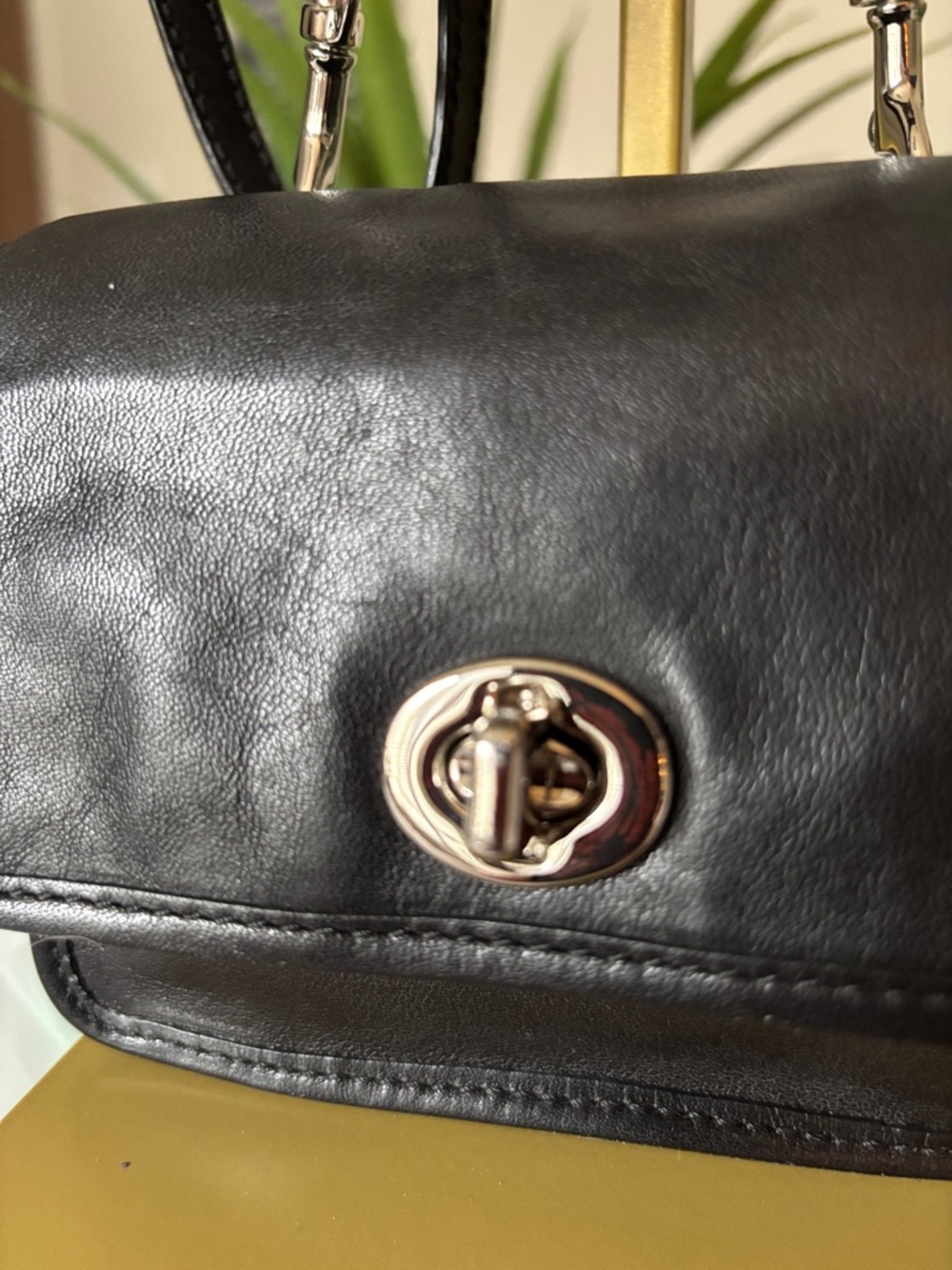 Vintage Coach Legacy Penny Crossbody with Turn-Lock Closure - Picture 3 of 17